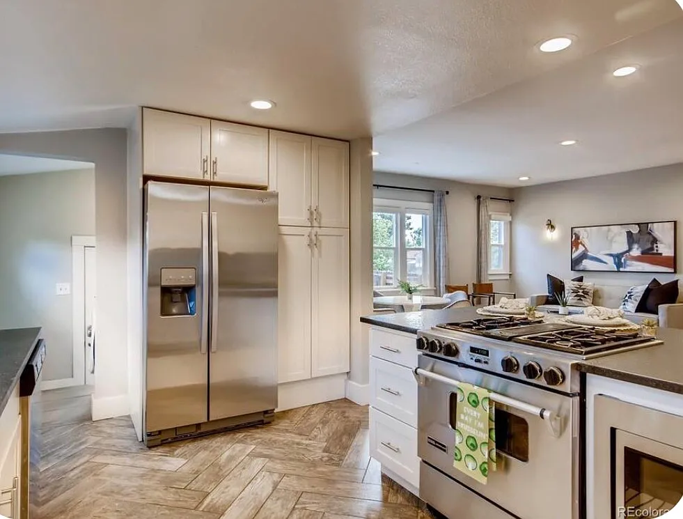 3 bed, 1450 sqft, $3,700 — Photo 4