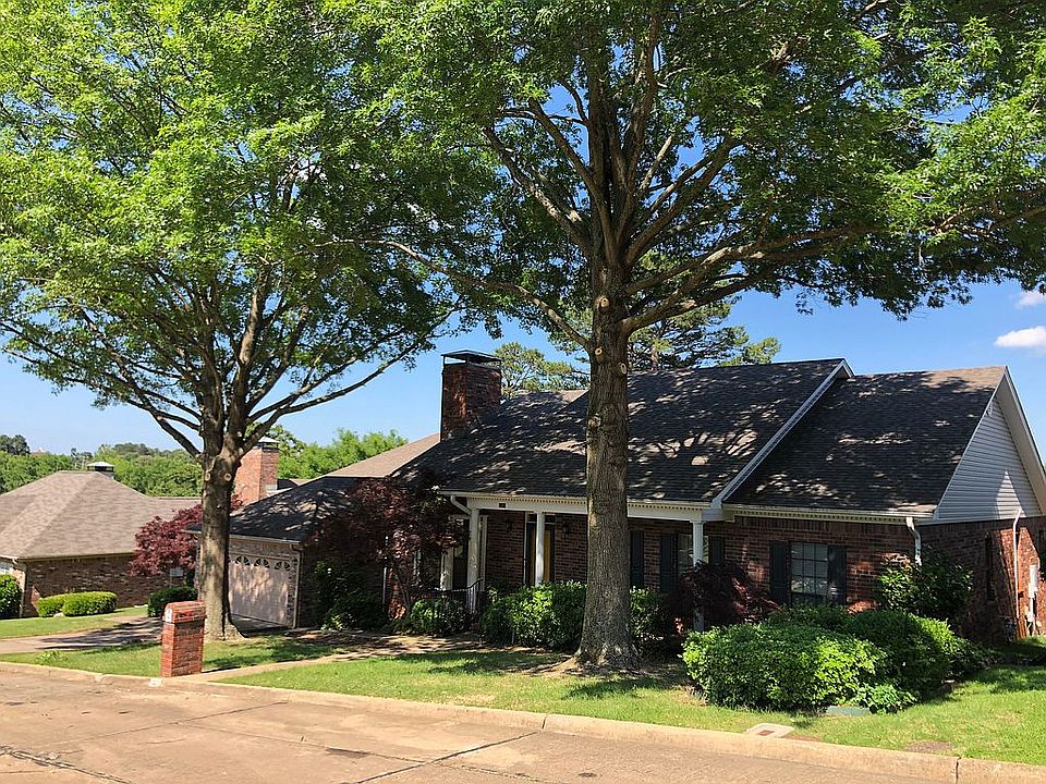 2nd image of 1327 Gleneagles Ln
