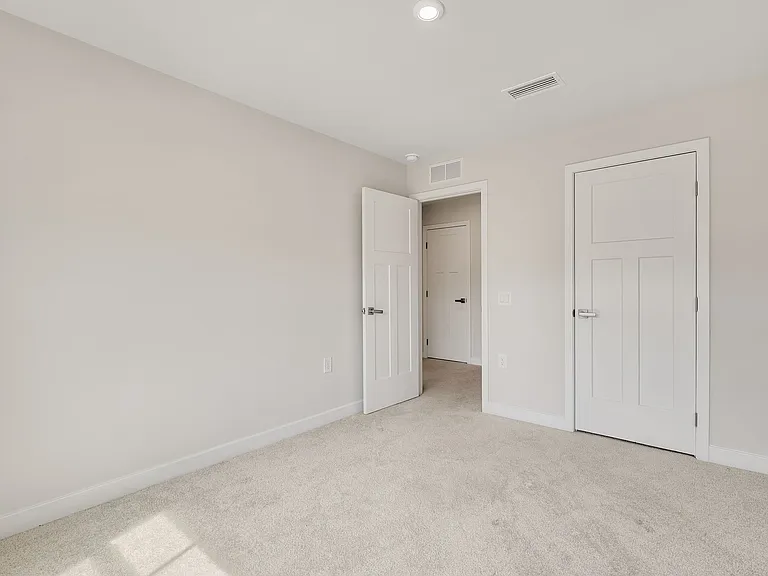 7213 Lyon Taylor Ln — Photo 18