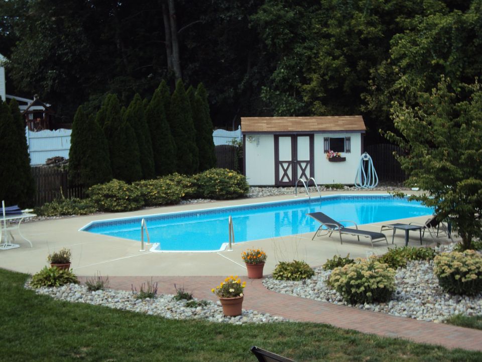 2nd image of 32 Valley Glen Dr