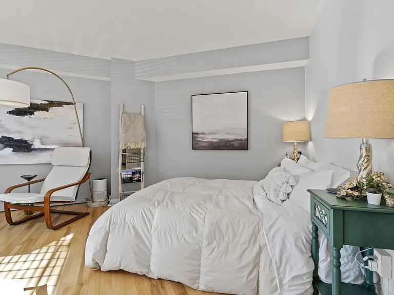1801 Clydesdale Pl NW #329 — Photo 5