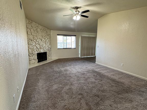 3rd image of 113 Carney Cir