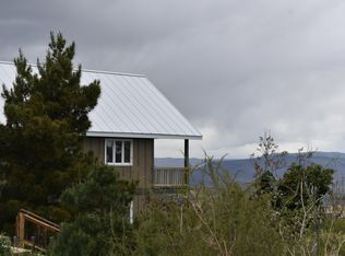 38 Rich St, Jerome, AZ 86331