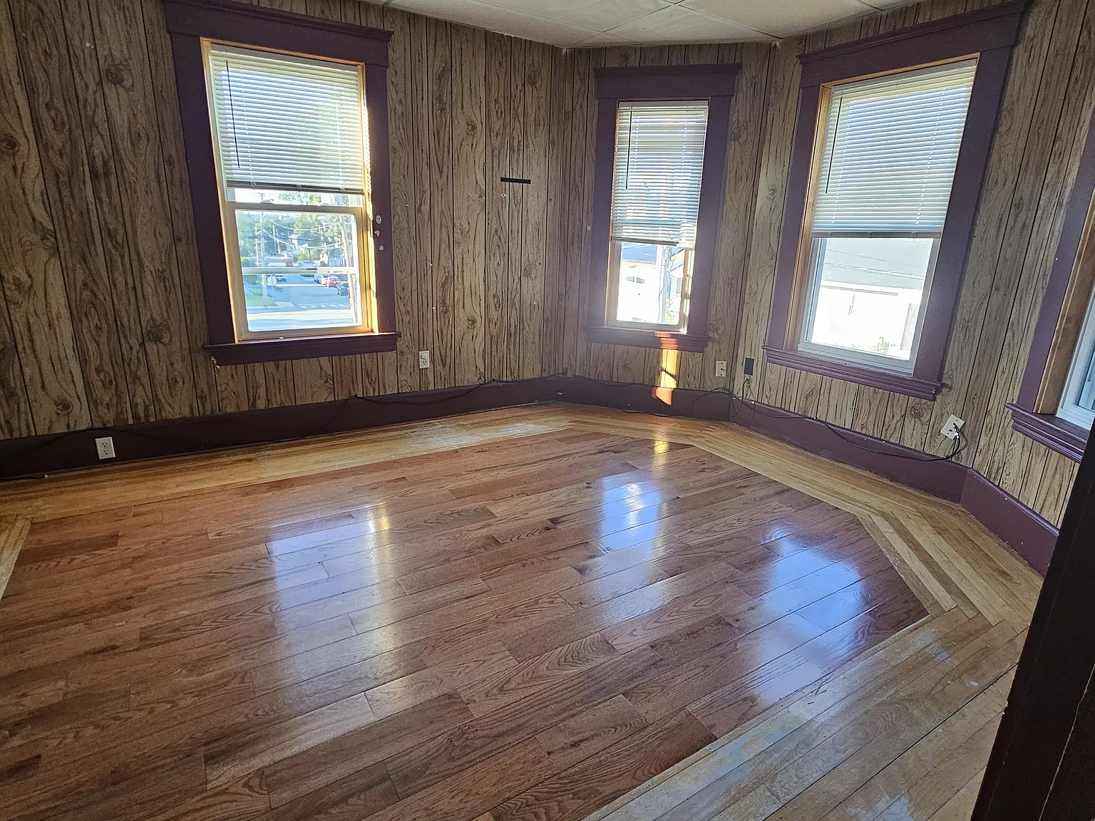 4 bed, 3650 sqft, $2,800 — Photo 4