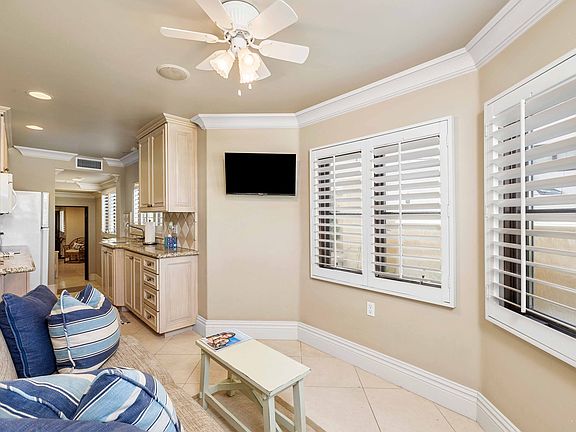 2nd image of 2902 Hermosa Ave #A