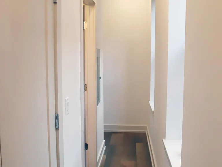 1508 Race St #2R — Photo 16