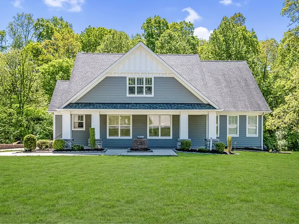 210 Highland Ln, Burns, TN 37029