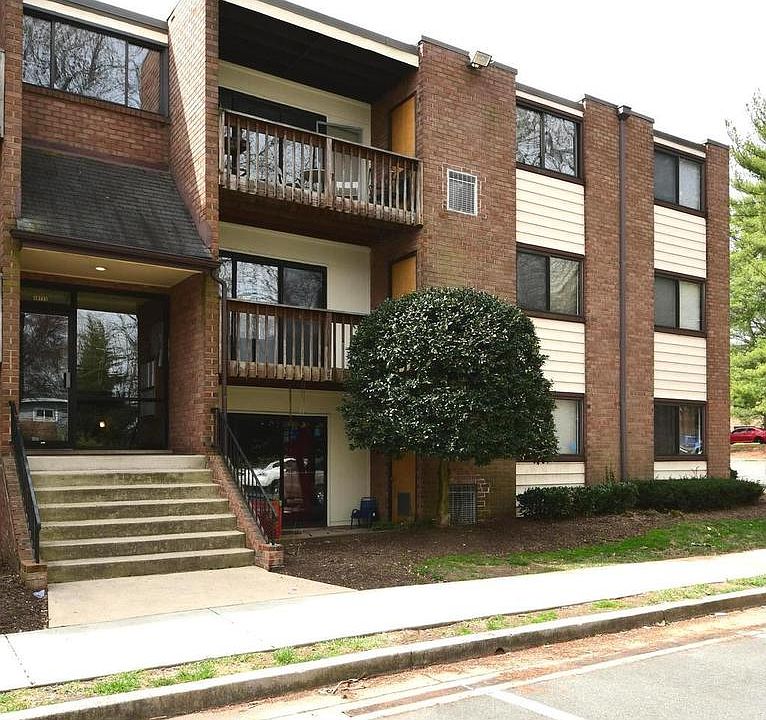 1st image of 10725 West Dr APT 102