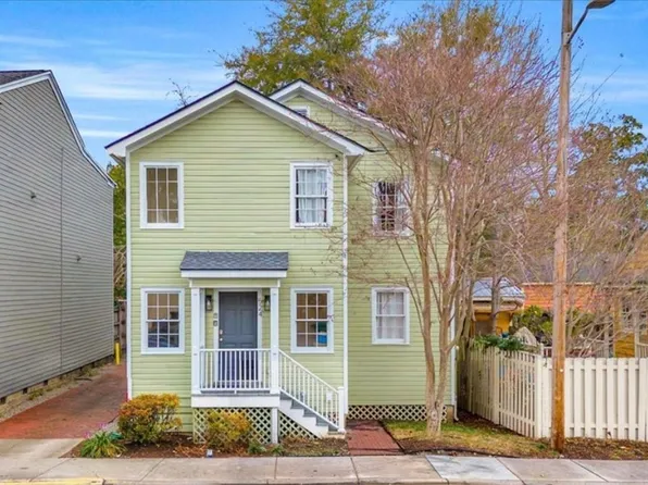 524 Nicoll Street, Savannah, GA 31401