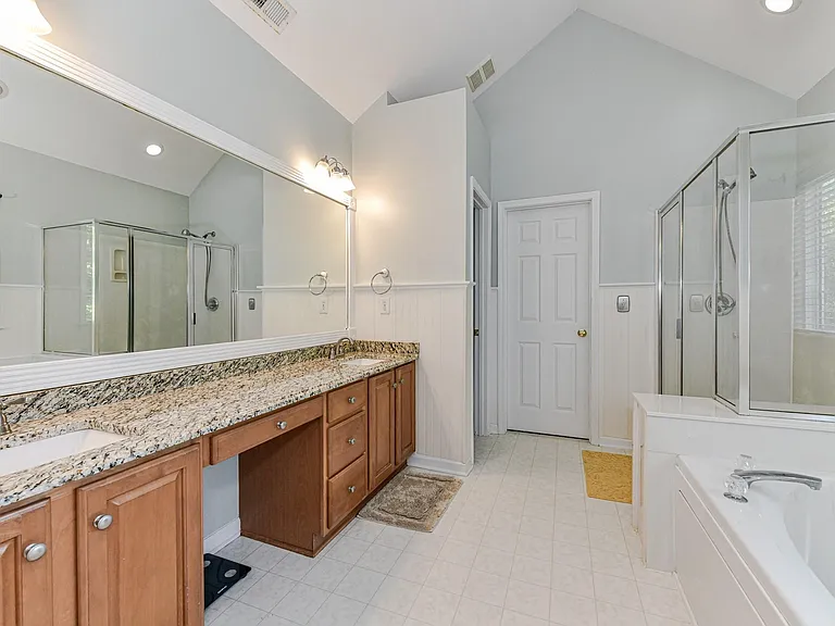 16829 Hampton Trace Rd — Photo 31