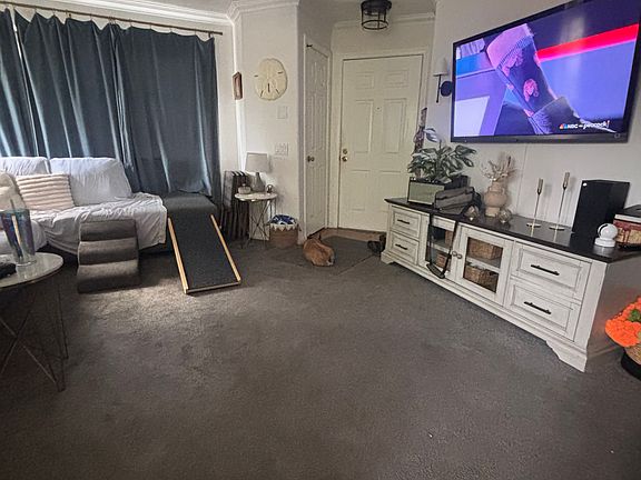 3rd image of 3512 Paseo De Los Americanos Unit 91