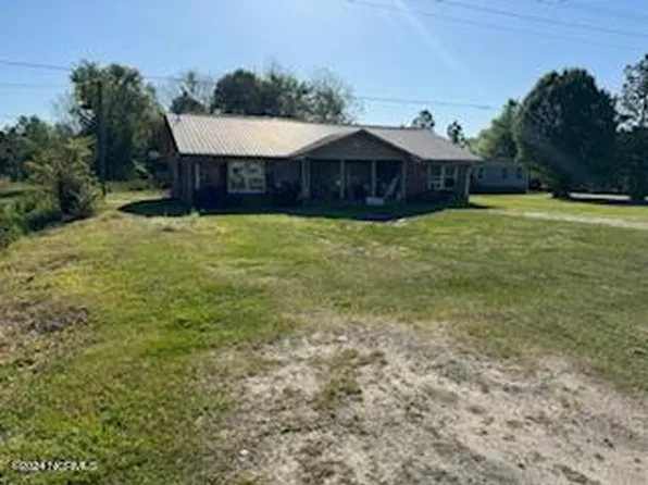 1848 Us Highway 117 N, Burgaw, NC 28425
