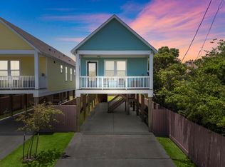 2301 67th St, Galveston, TX 77551