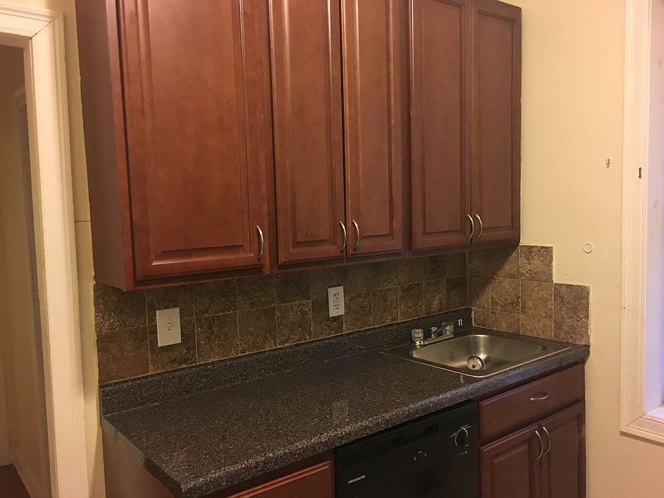 2nd image of 164 Clinton Ave #32E