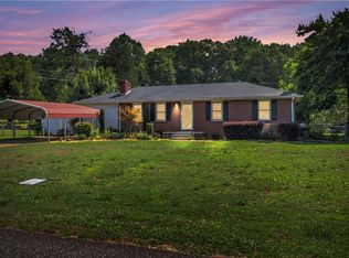 1201 Farmer Rd, Starr, SC 29684