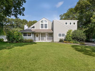 10 Pepi Court, Hampton Bays, NY, 11946