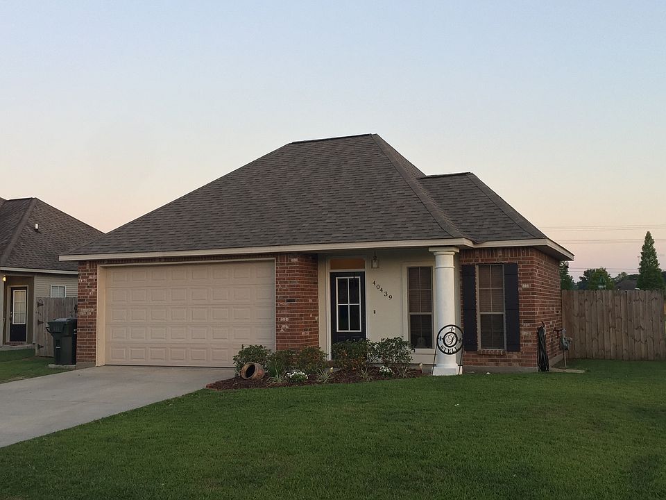 1st image of 40439 Fox Run Dr