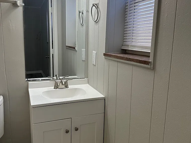 Woodview Apartments — Photo 7