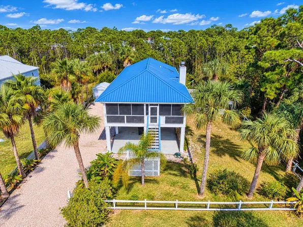 323 Bradford St, Eastpoint, FL 32328