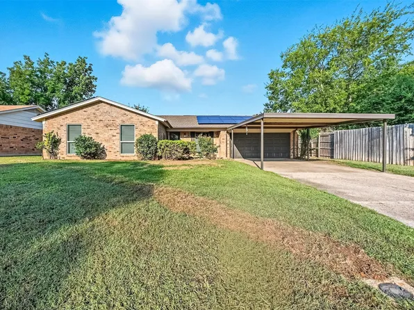 121 Cedar St, Mansfield, TX 76063