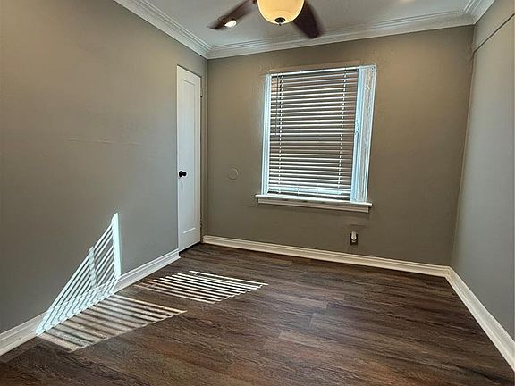 4th image of 2505 Crescent Ave