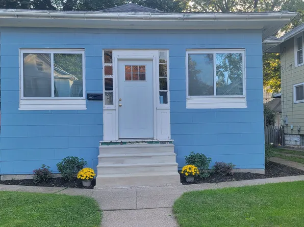 65 Juniper St, Rochester, NY 14610