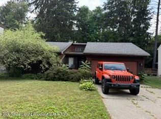 6812 Reno St, Lansing, MI 48911