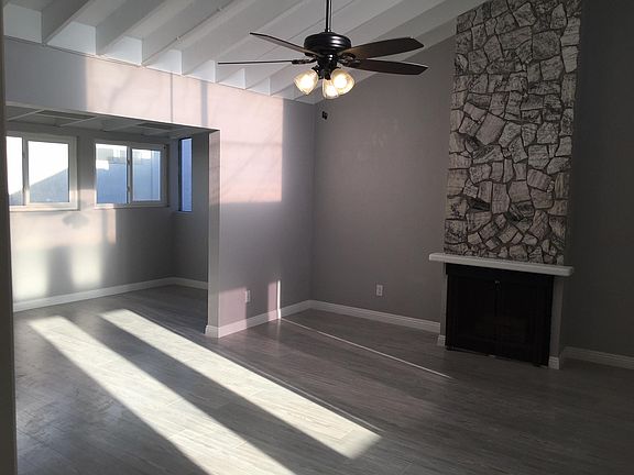 Living Room/ Dining Room