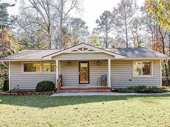 3rd image of 138 Riverview Plantation Dr
