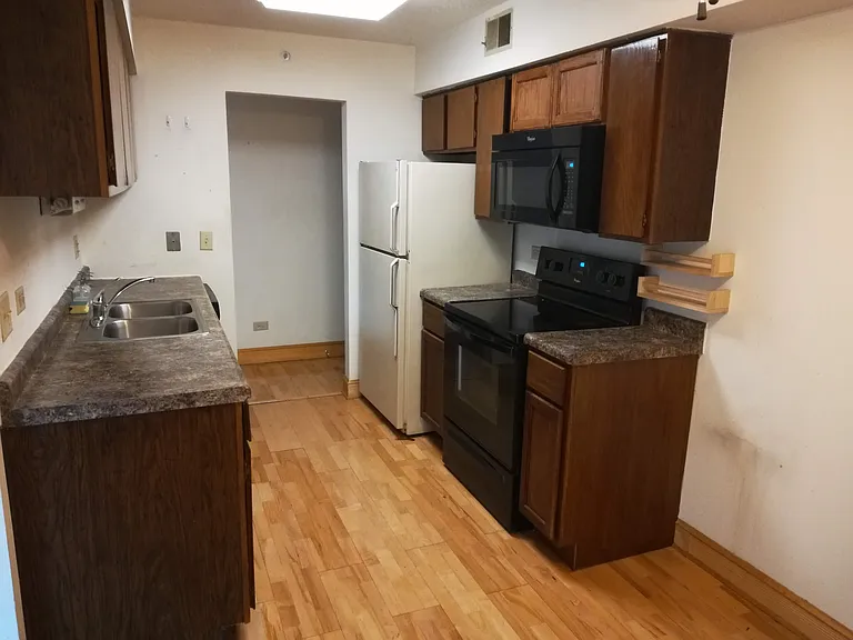1009 Buccaneer Dr #3 — Photo 2