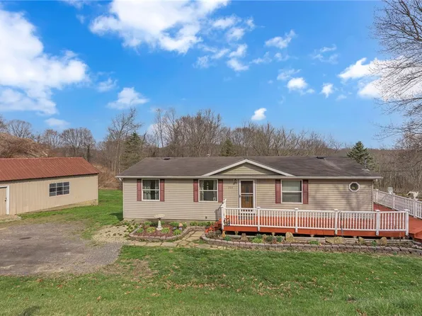 204 Hollowvue Rd, Wampum, PA 16157