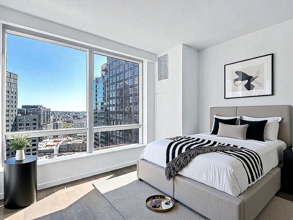 1st image of 1 City Point #25L