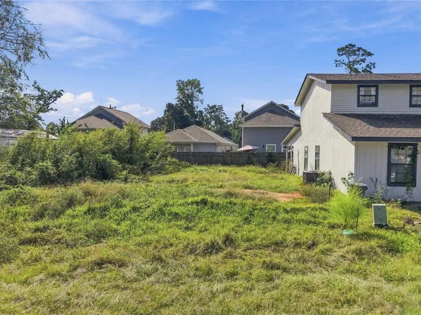 16859 W Ivanhoe, Montgomery, TX 77316