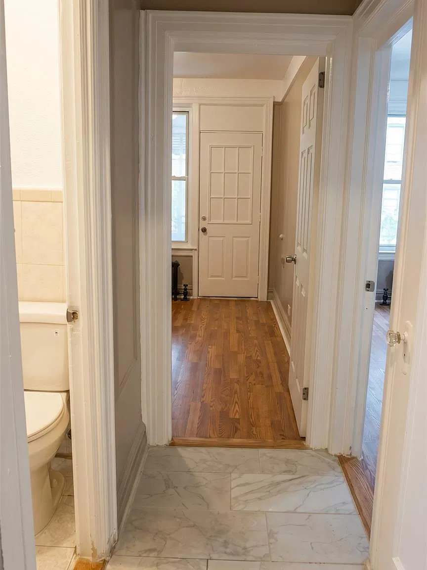3 bed, 1.0 bath, 2480 sqft, $3,600 — Photo 4