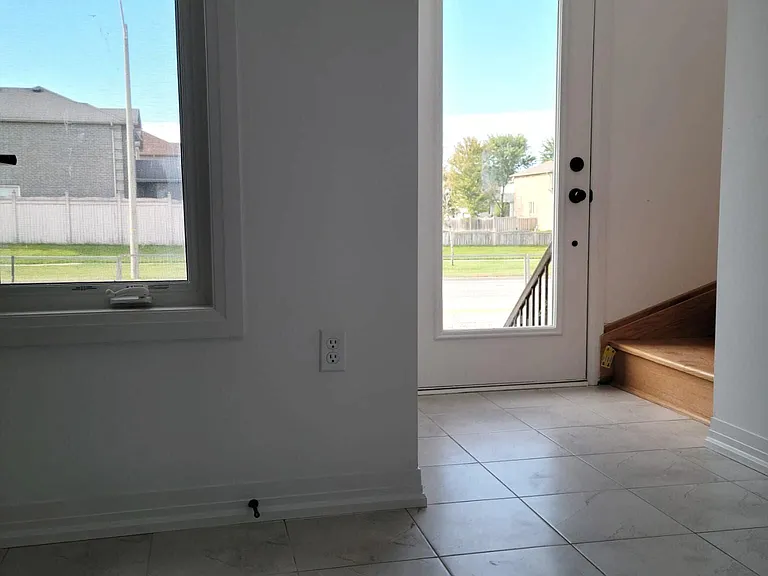 119 Fairlane Ave — Photo 11