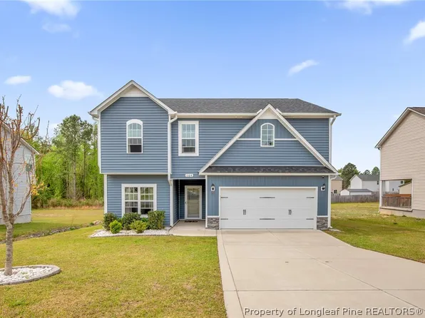 164 Ledgebrook Ln, Raeford, NC 28376