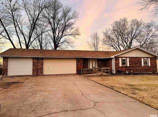 90 Jacob St, Wolf Lake, IL 62998