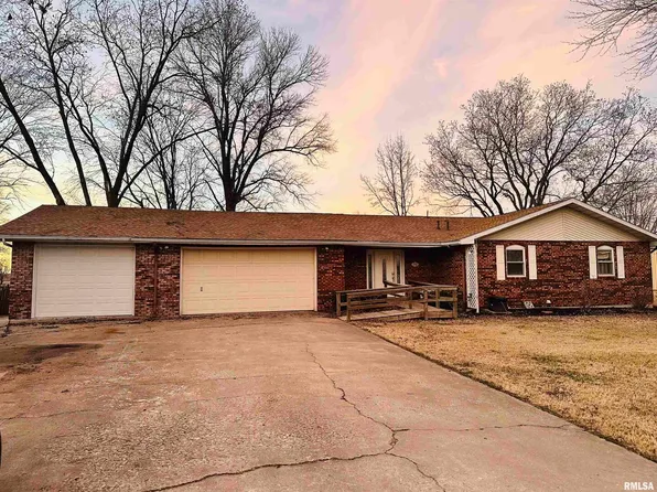 90 Jacob St, Wolf Lake, IL 62998