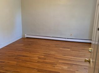 66 Erie St, Elizabeth, NJ 07206