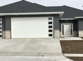 9 Mulberry Loop, Minot, ND 58703