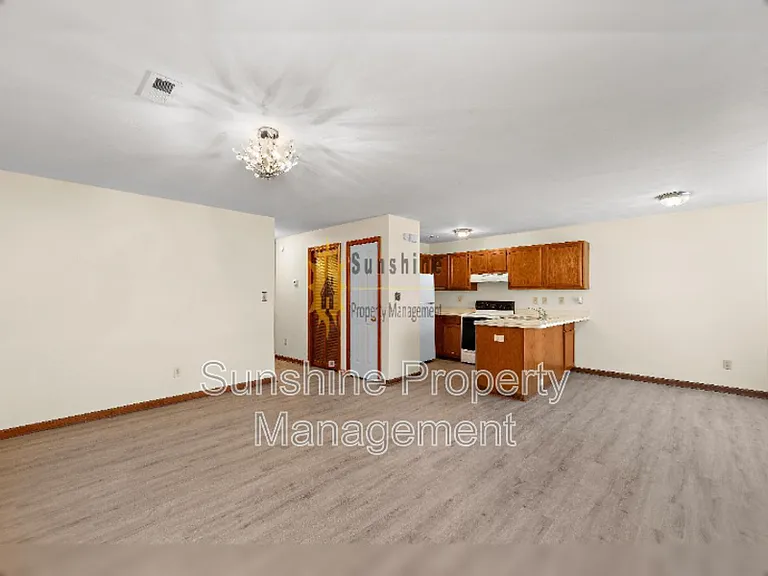3468 Clover Meadows Dr — Photo 3