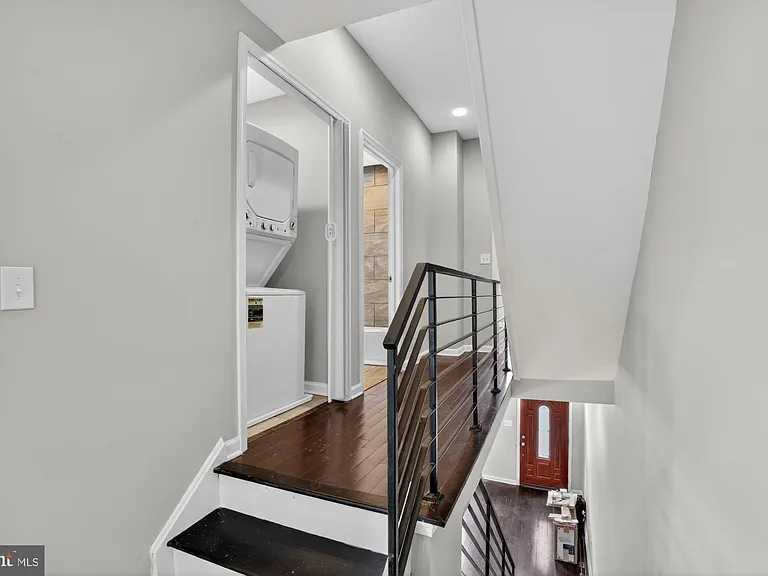 1626 N 25th St — Photo 13