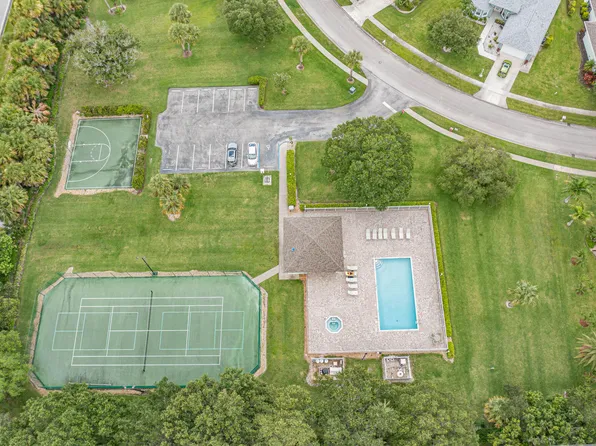 5580 W 1st Square SW, Vero Beach, FL 32968
