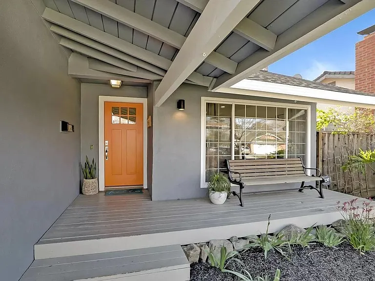 170 Venado Way — Photo 2