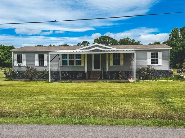 861 Highway 1181, Plaucheville, LA 71362