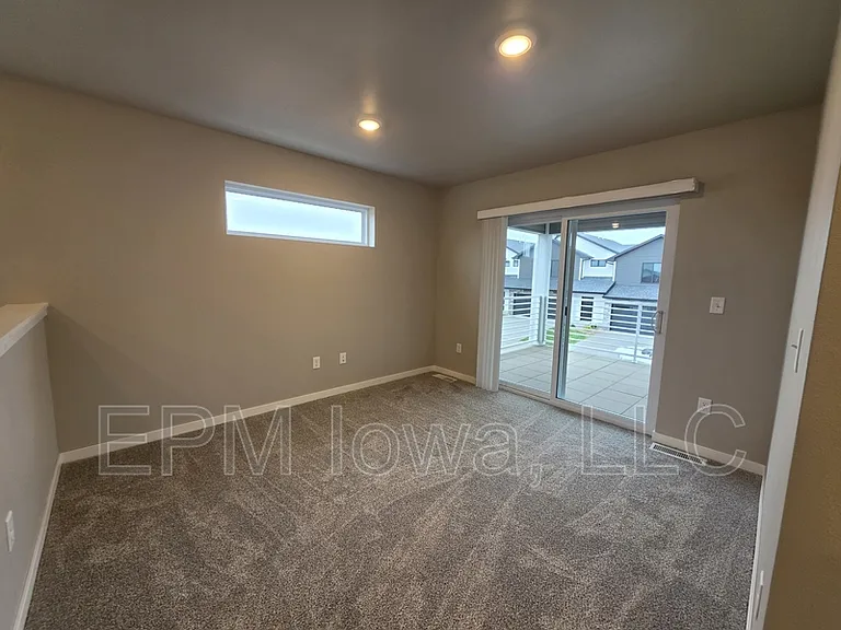 2309 Water Tower Pl — Photo 8