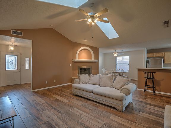 5th image of 1408 Mesa Wood Pl NW