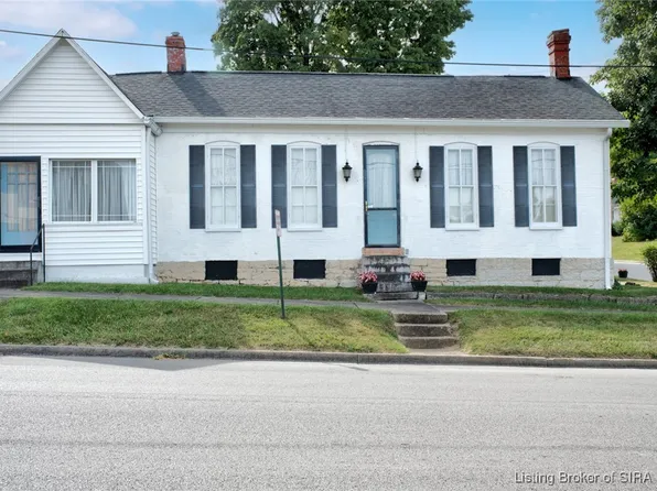 712 Main Street, Charlestown, IN 47111