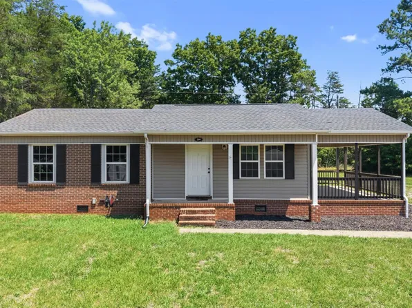 209 Stevens St, Appomattox, VA 24522