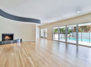 16709 Alginet Pl, Encino, CA 91436